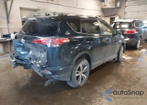 2017 Toyota Rav4 Xle z USA, uszkodzony, nr VIN JTMRFREVXHJ121610